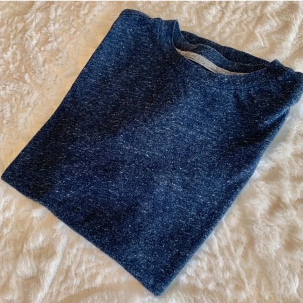 3/$19 Old Navy crew neck Heather blue vintage short sleeve T-shirt